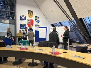 Arbeitsphase im Saal in Senftenberg